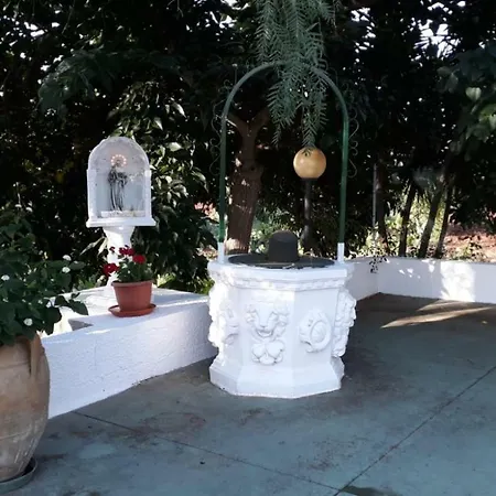 Iris Villa *